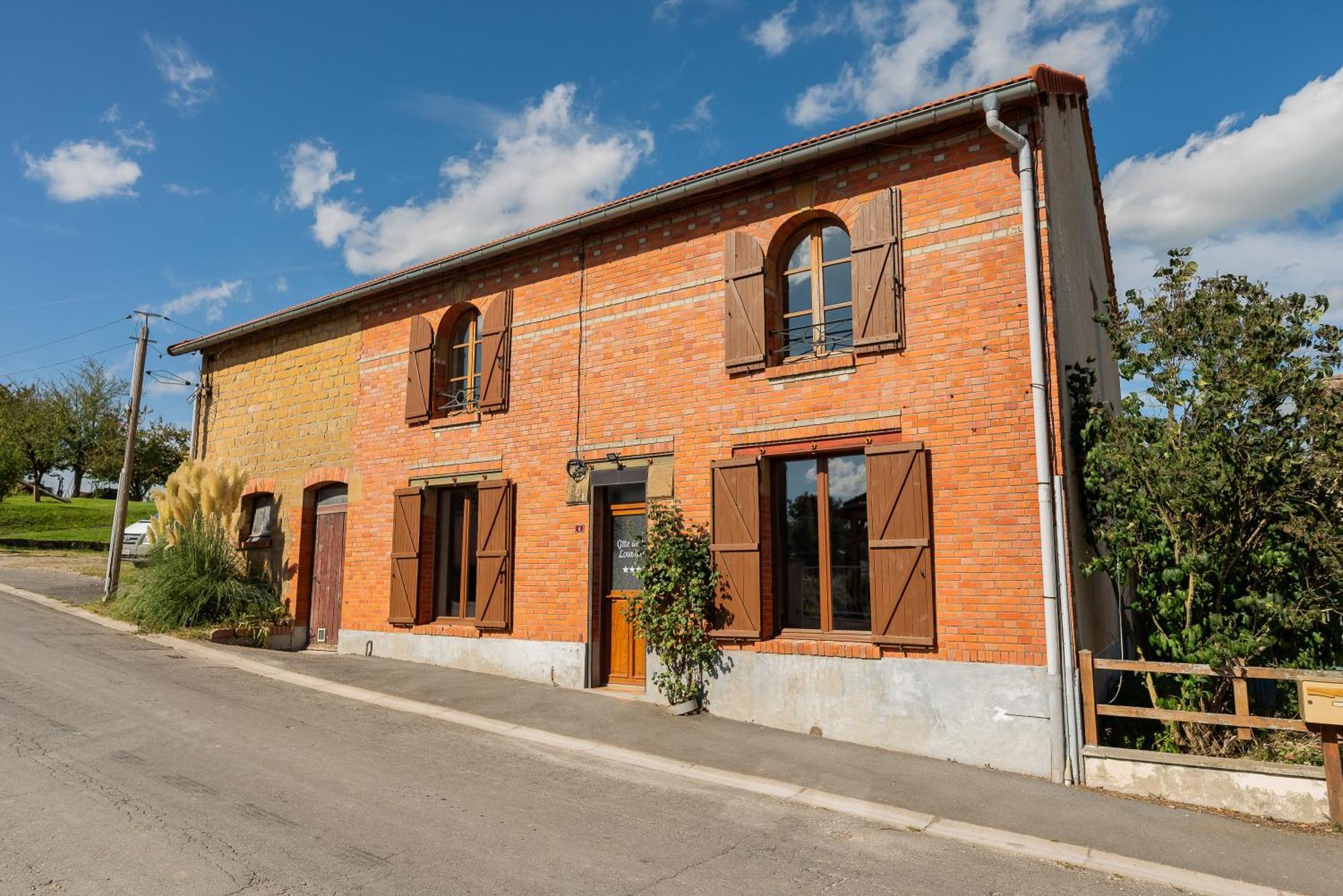Gite De La Louviere - Maison De Campagne Grandpre Exterior foto